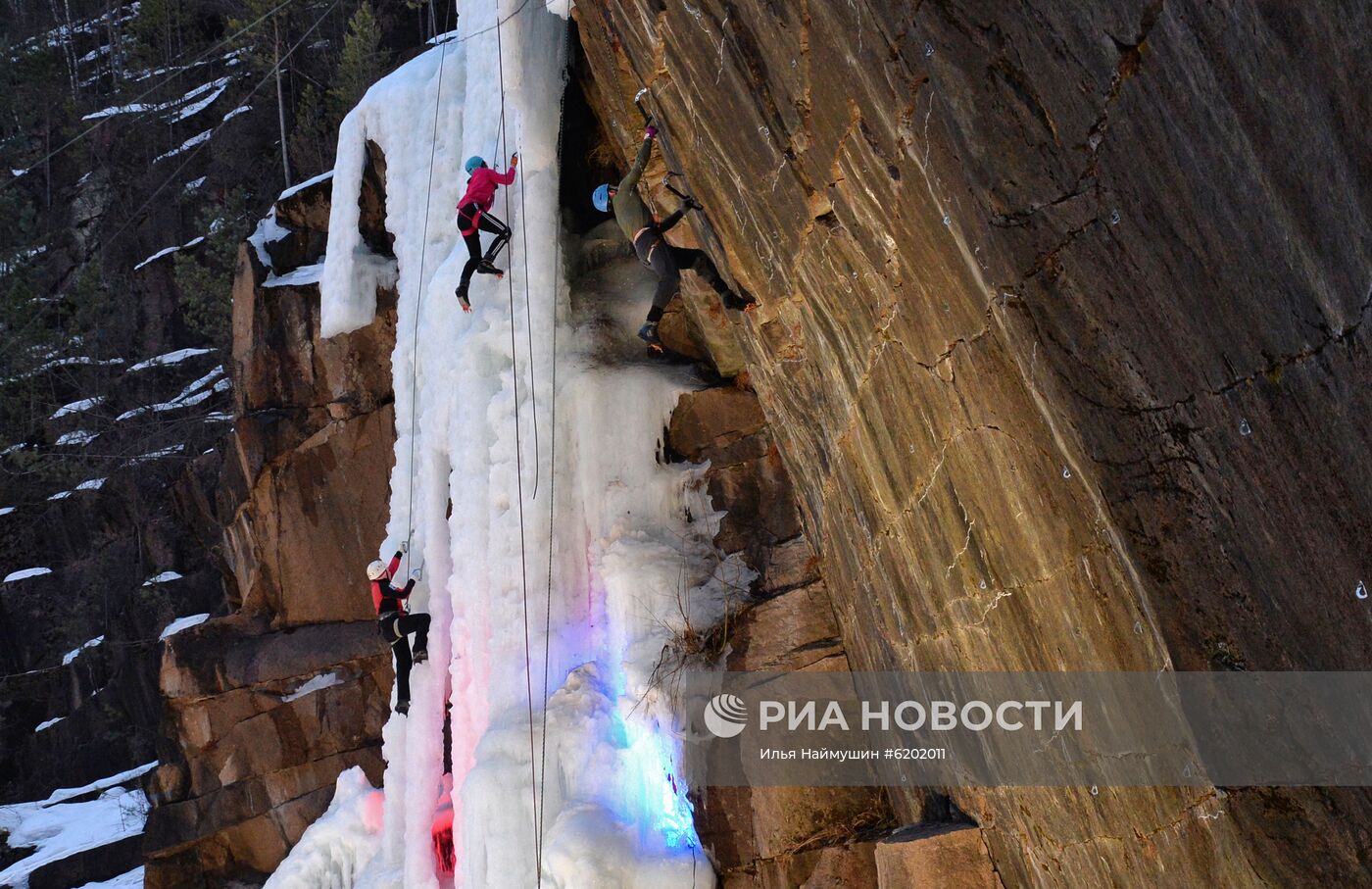 Соревнования "Яркий лёд" в Красноярске
