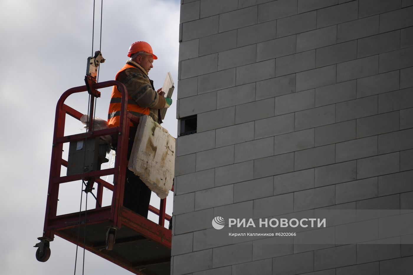 Строительство жилых домов в Москве 