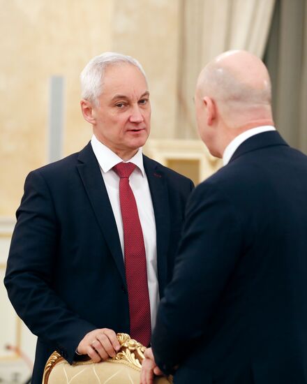 Премьер-министр РФ М. Мишустин провел совещание с вице-премьерами