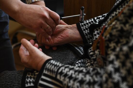 Выездная диспансеризация пожилых граждан в Новосибирской области