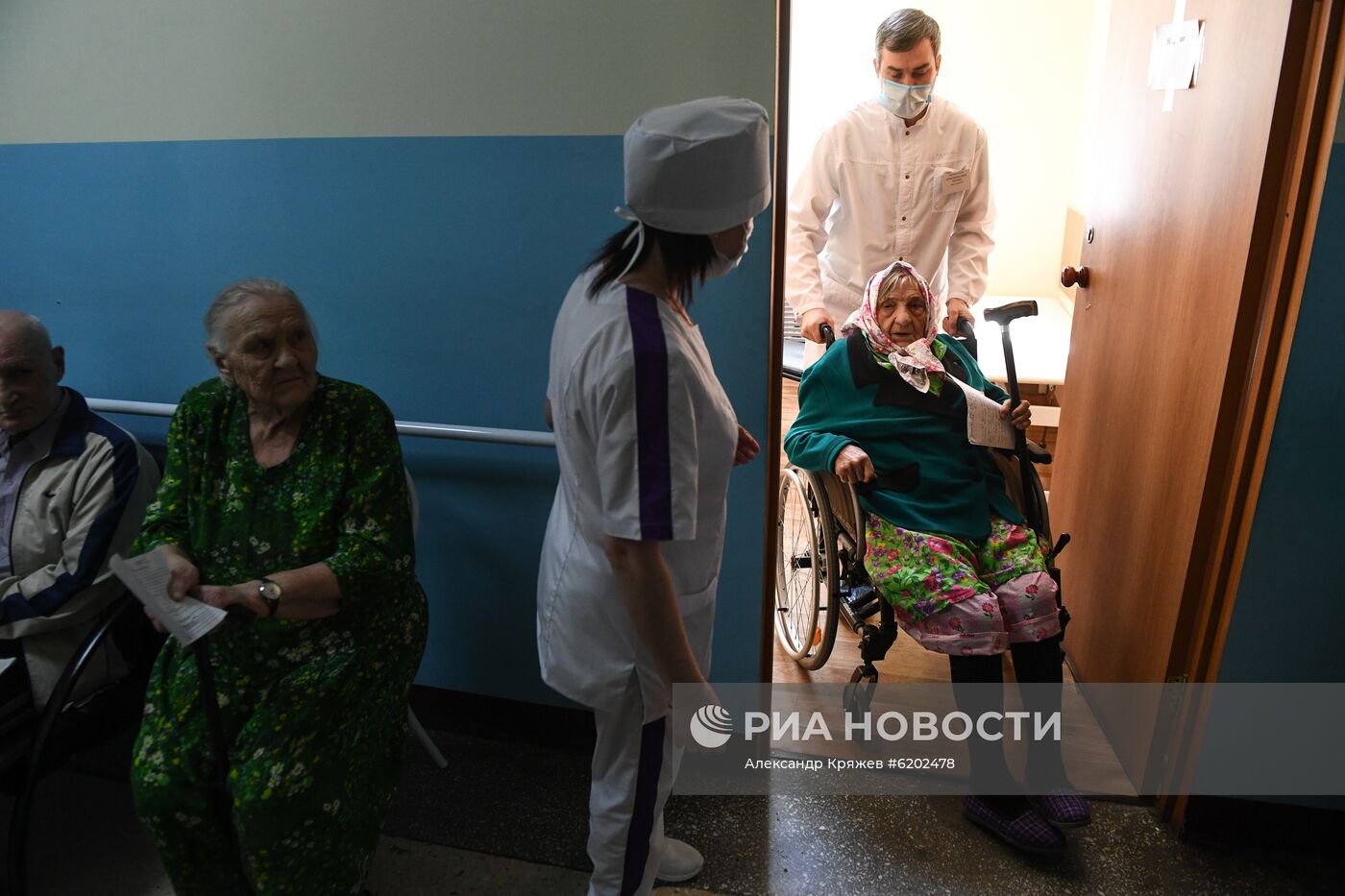 Выездная диспансеризация пожилых граждан в Новосибирской области