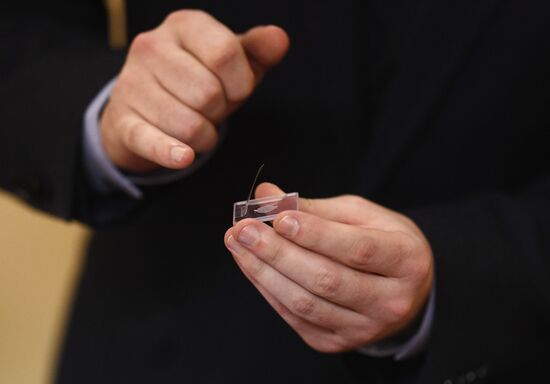 Демонстрация диагностики для обнаружения коронавируса центром ФМБА России