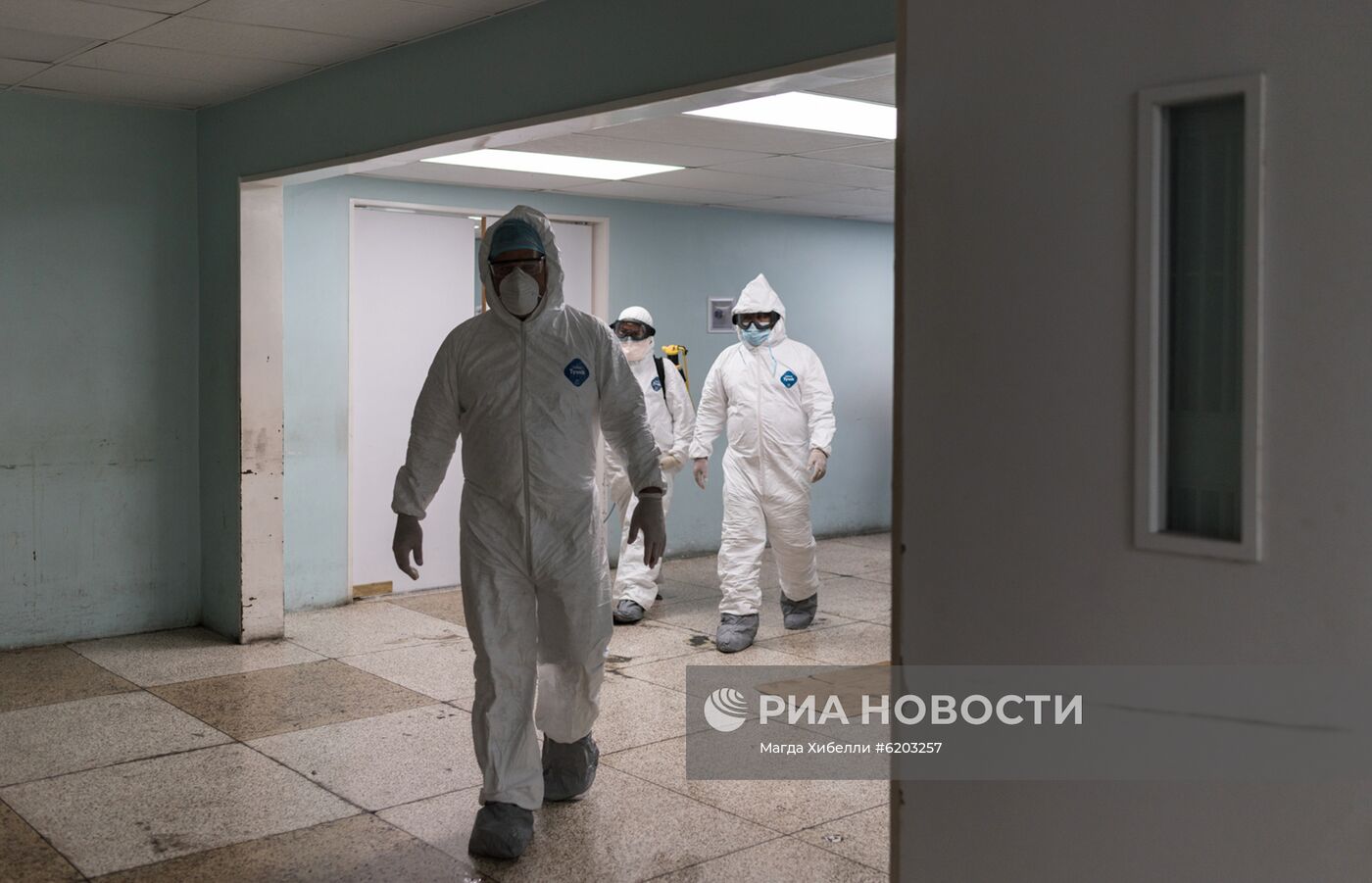 Дезинфекция больницы в Каракасе