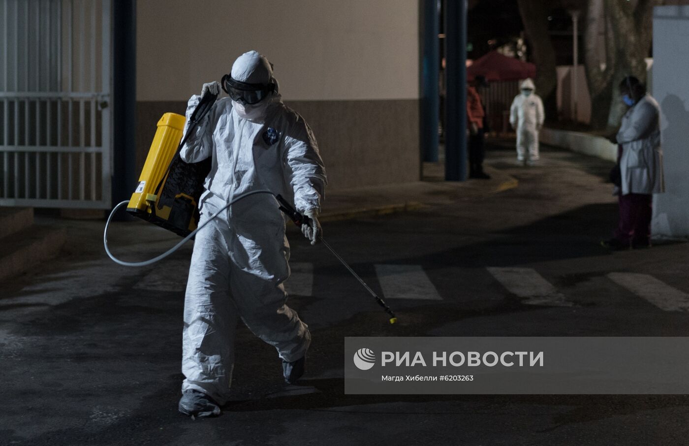 Дезинфекция больницы в Каракасе