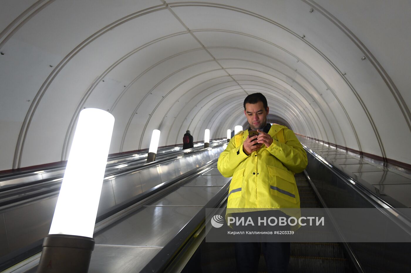 Доставка еды с использованием сервиса "Яндекс.Еда"