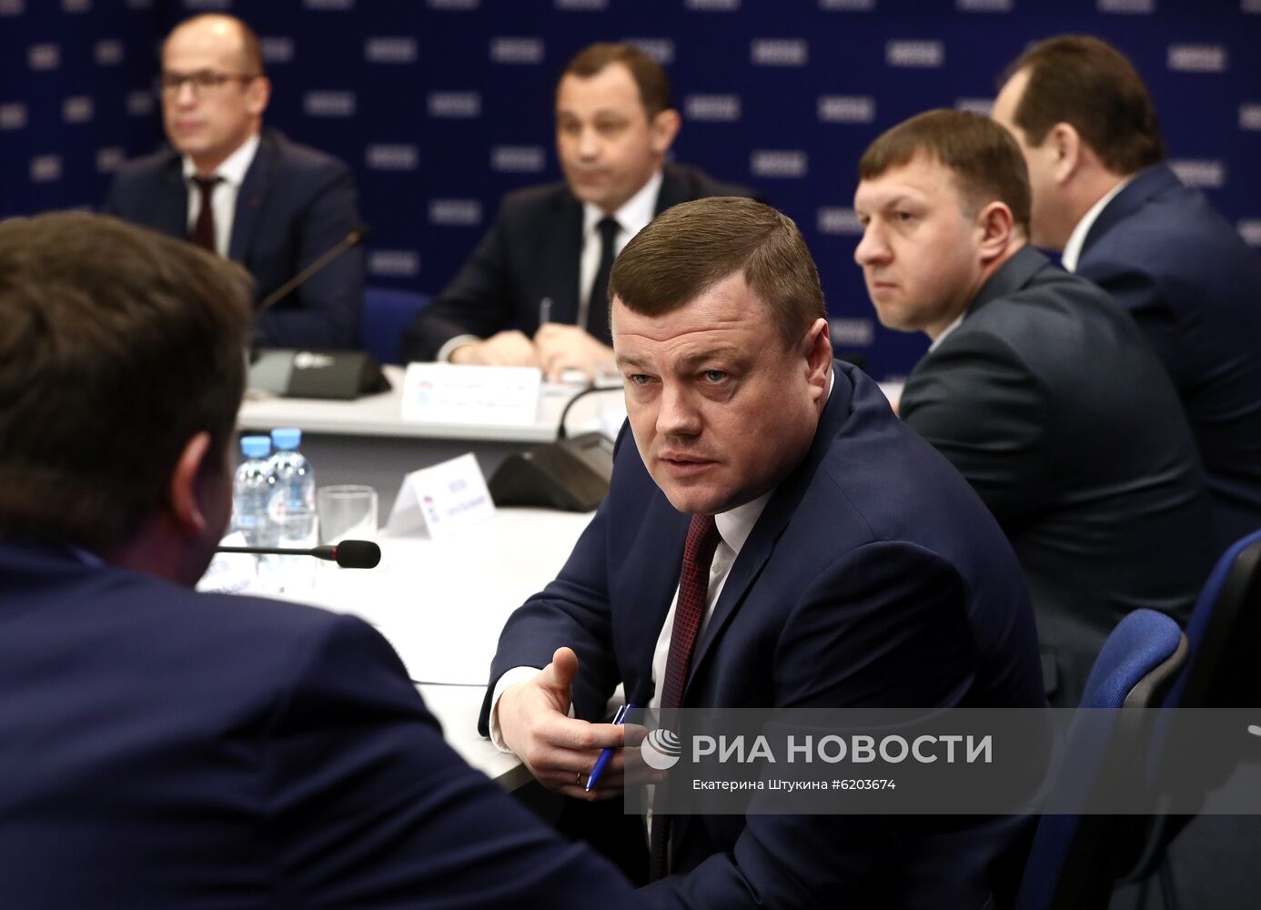  Председатель "Единой России" Д. Медведев встретился с кандидатами на посты секретарей региональных отделений партии 