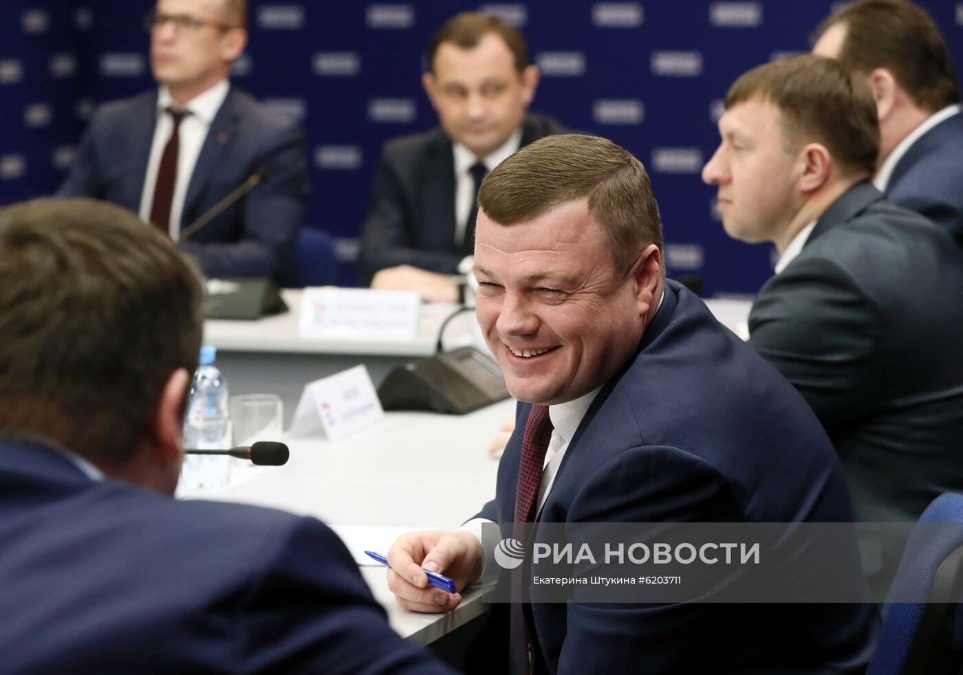 Председатель "Единой России" Д. Медведев встретился с кандидатами на посты секретарей региональных отделений партии