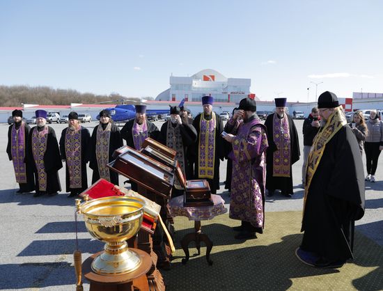 Представители Белгородской митрополии облетели территорию области для защиты от коронавируса