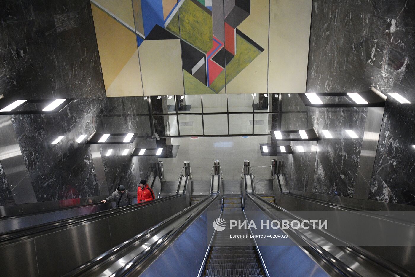 Число пассажиров в метро сократилось из-за коронавируса 