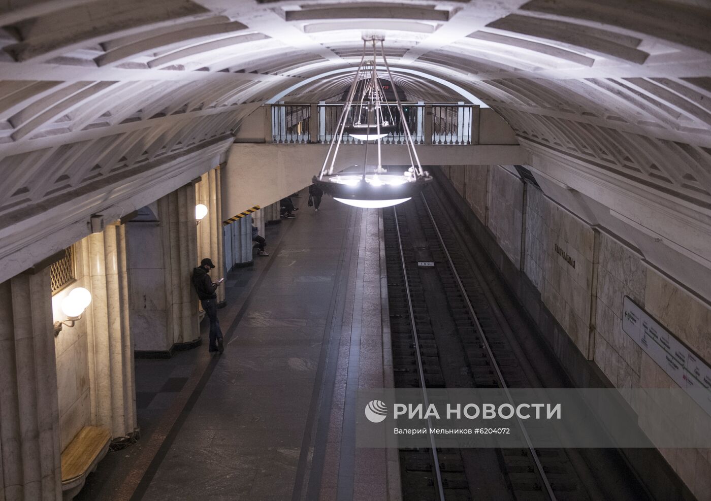 Число пассажиров в метро сократилось из-за коронавируса 