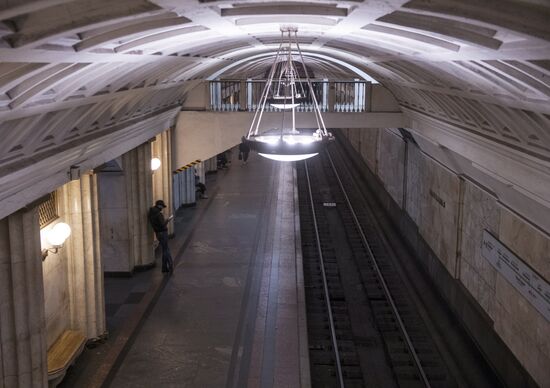 Число пассажиров в метро сократилось из-за коронавируса 