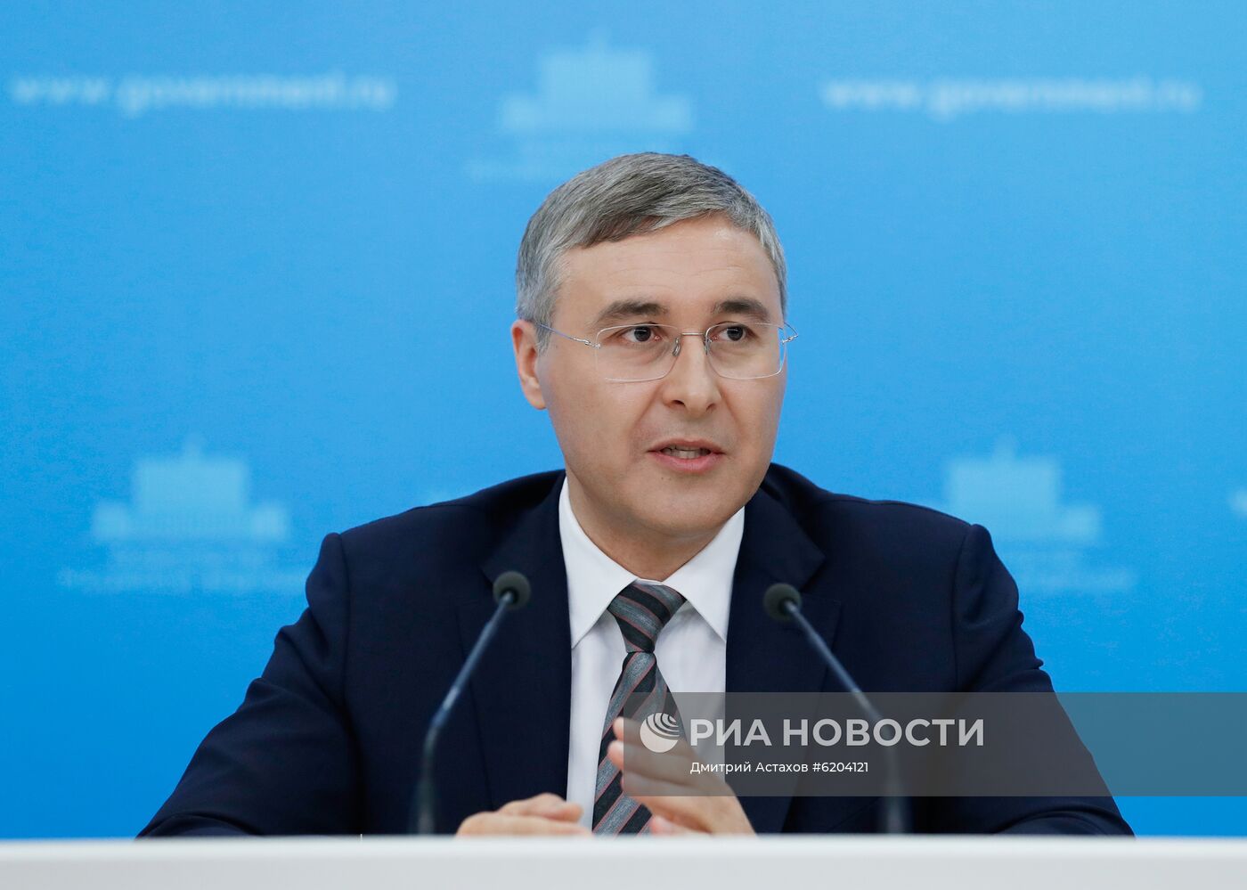 Брифинг министра образования РФ В. Фалькова
