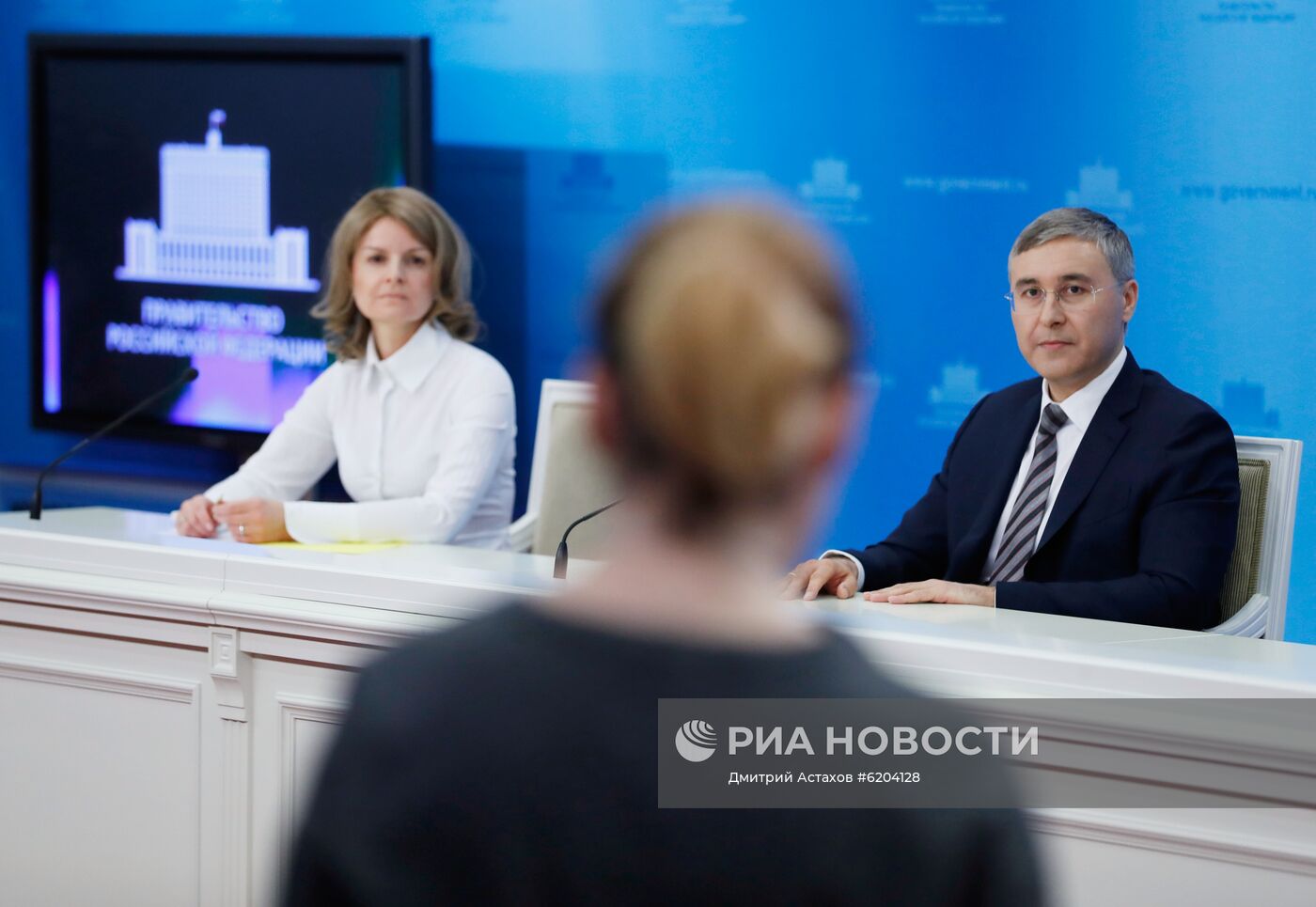 Брифинг министра образования РФ В. Фалькова