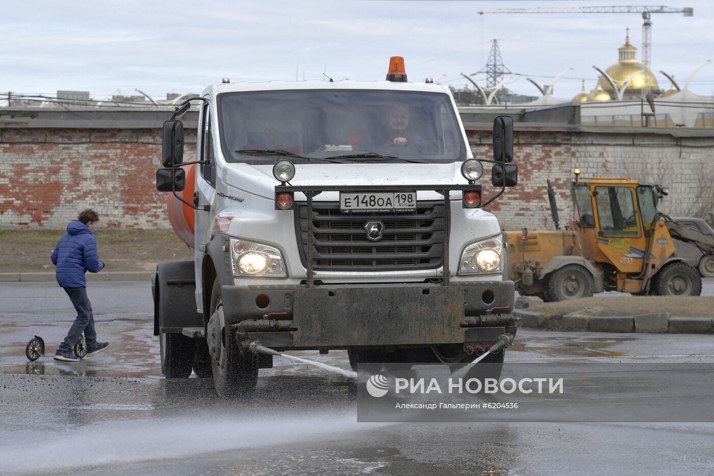 Уборка и дезинфекция парадных в Санкт-Петербурге