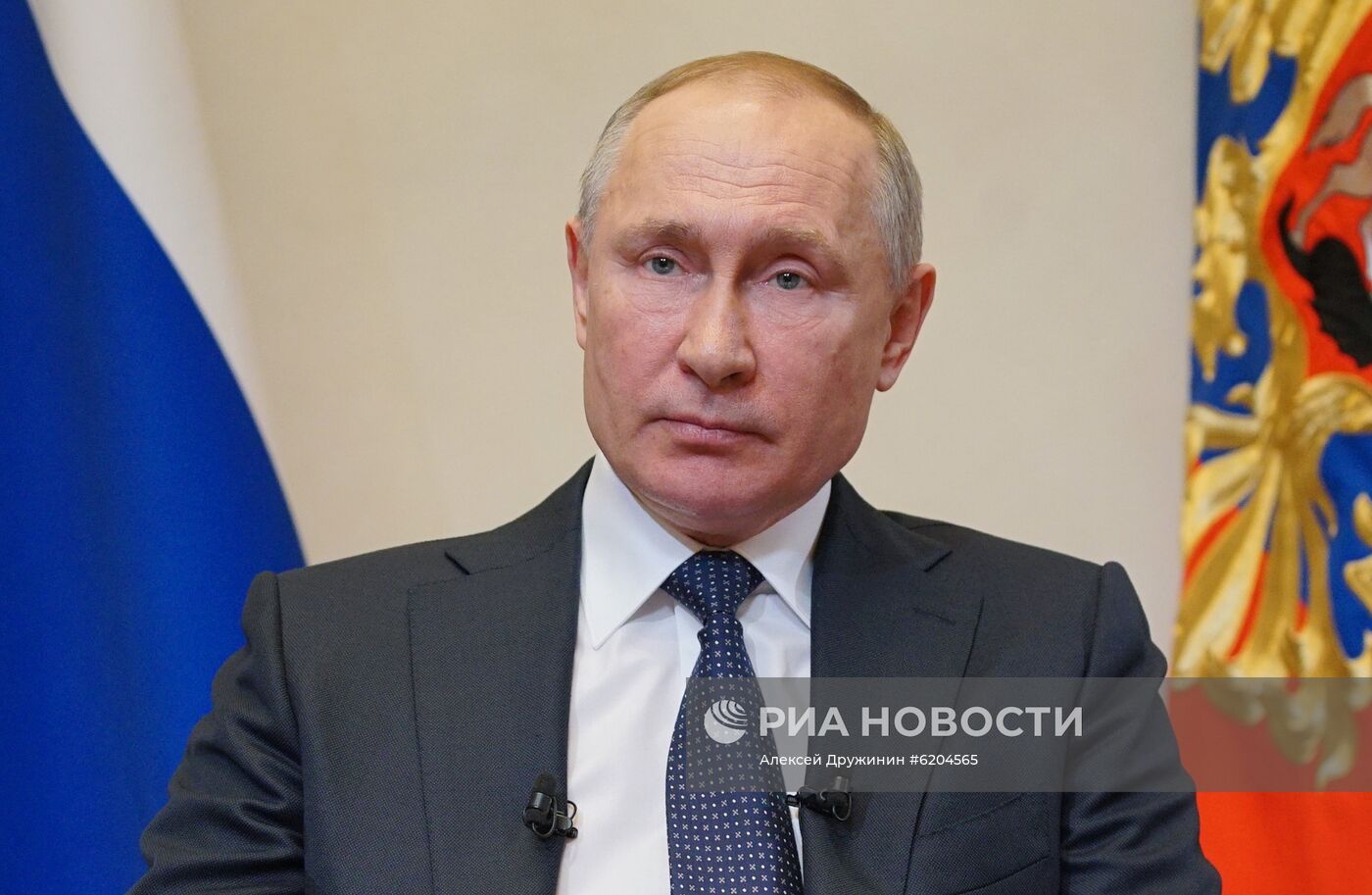 Президент РФ В. Путин выступил с обращением в связи с коронавирусом 