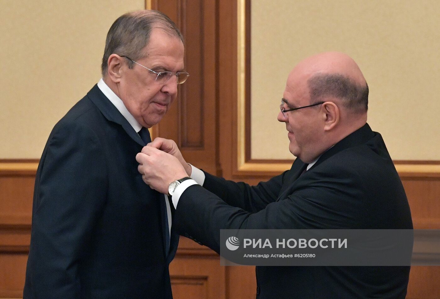 Премьер-министр РФ М. Мишустин провел заседание правительства РФ