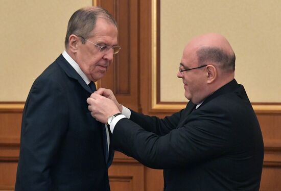 Премьер-министр РФ М. Мишустин провел заседание правительства РФ