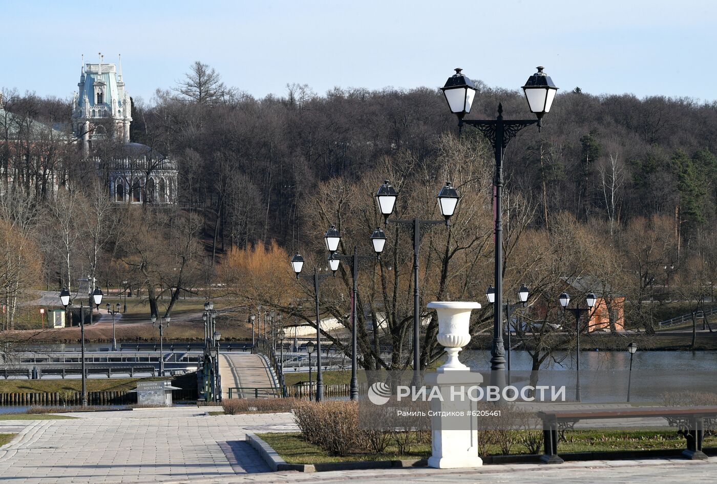Закрытие парков в Москве 