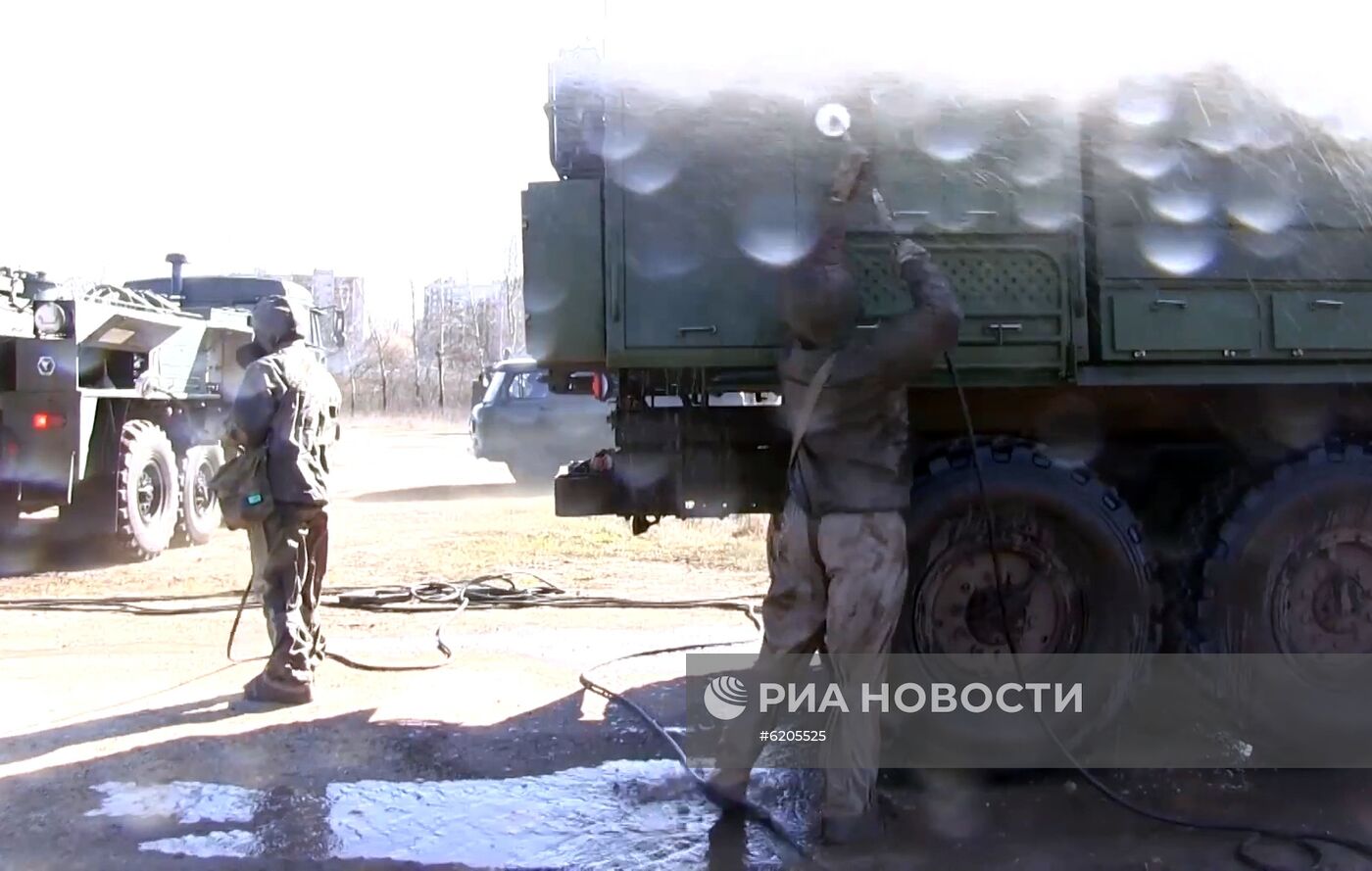 Проверка готовности войск РХБЗ к возникновению угрозы заражения вирусными  инфекциями | РИА Новости Медиабанк