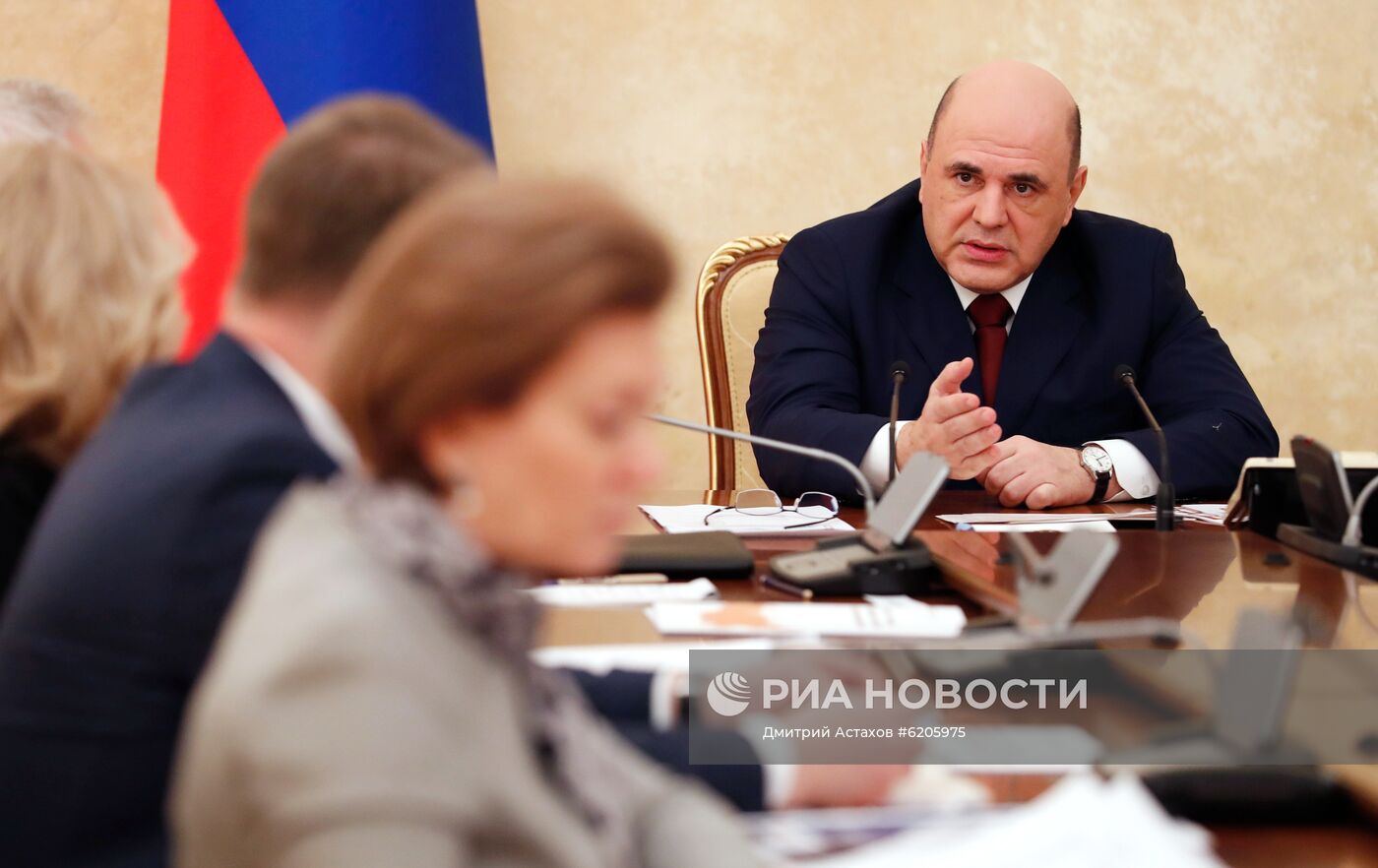 Премьер-министр РФ М. Мишустин провел заседание президиума Координационного совета по борьбе с коронавирусной инфекцией