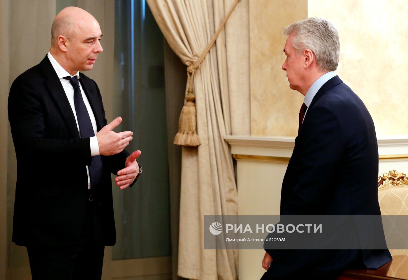 Премьер-министр РФ М. Мишустин провел заседание президиума Координационного совета по борьбе с коронавирусной инфекцией