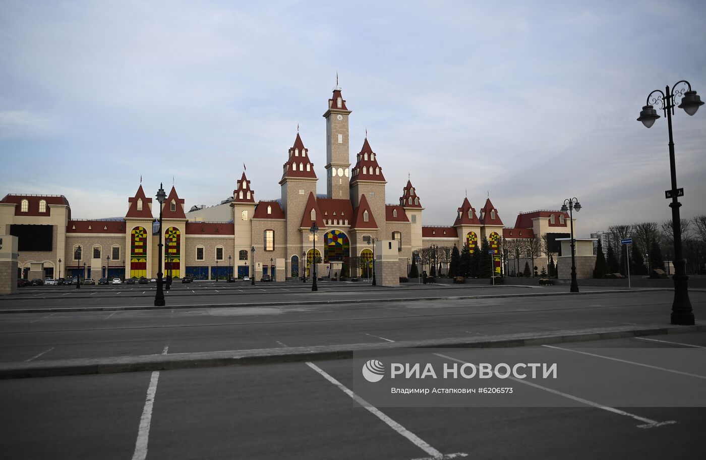 Тематический парк "Остров мечты" закрыт в связи с профилактикой коронавируса