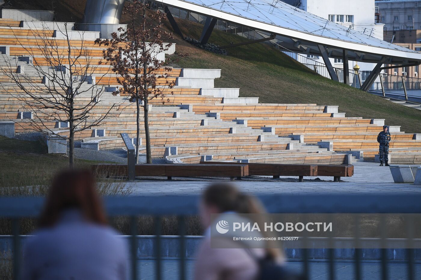 Закрытие парков в Москве