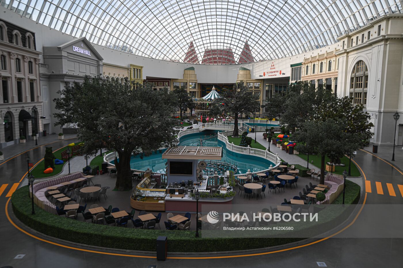 Тематический парк "Остров мечты" закрыт в связи с профилактикой коронавируса