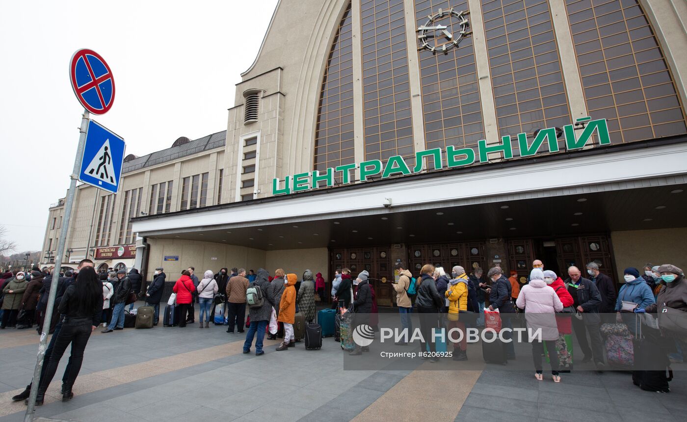 Спецпоезд отправился из Киева в Москву в связи с коронавирусом