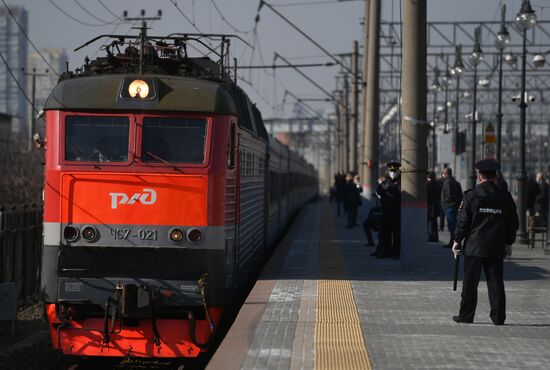 Прибытие спецпоезда с гражданами РФ из Киева 