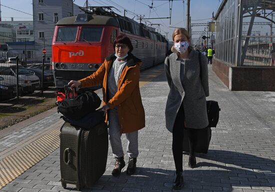 Прибытие спецпоезда с гражданами РФ из Киева 