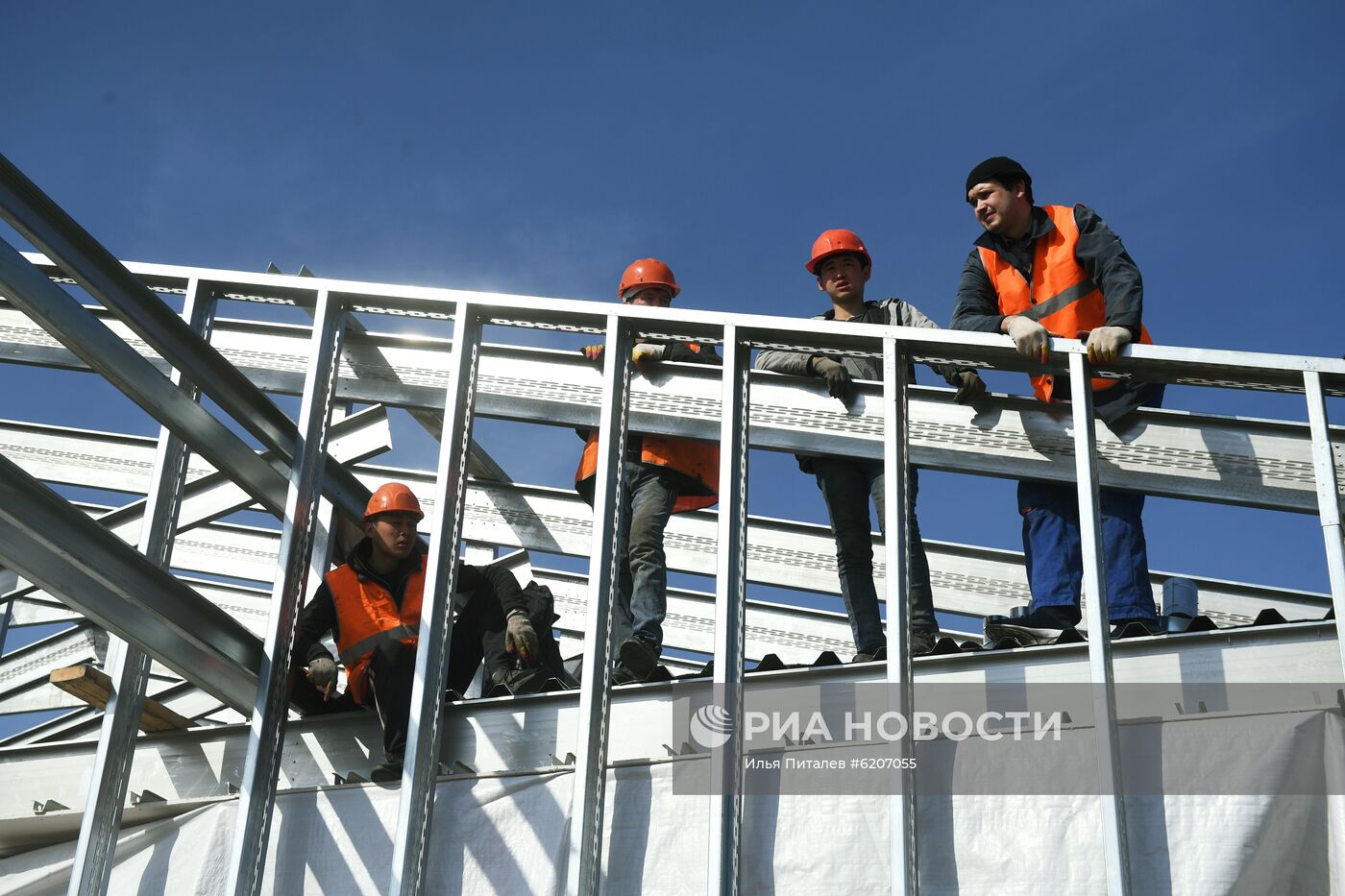 Продолжается строительство инфекционной больницы в Новой Москве