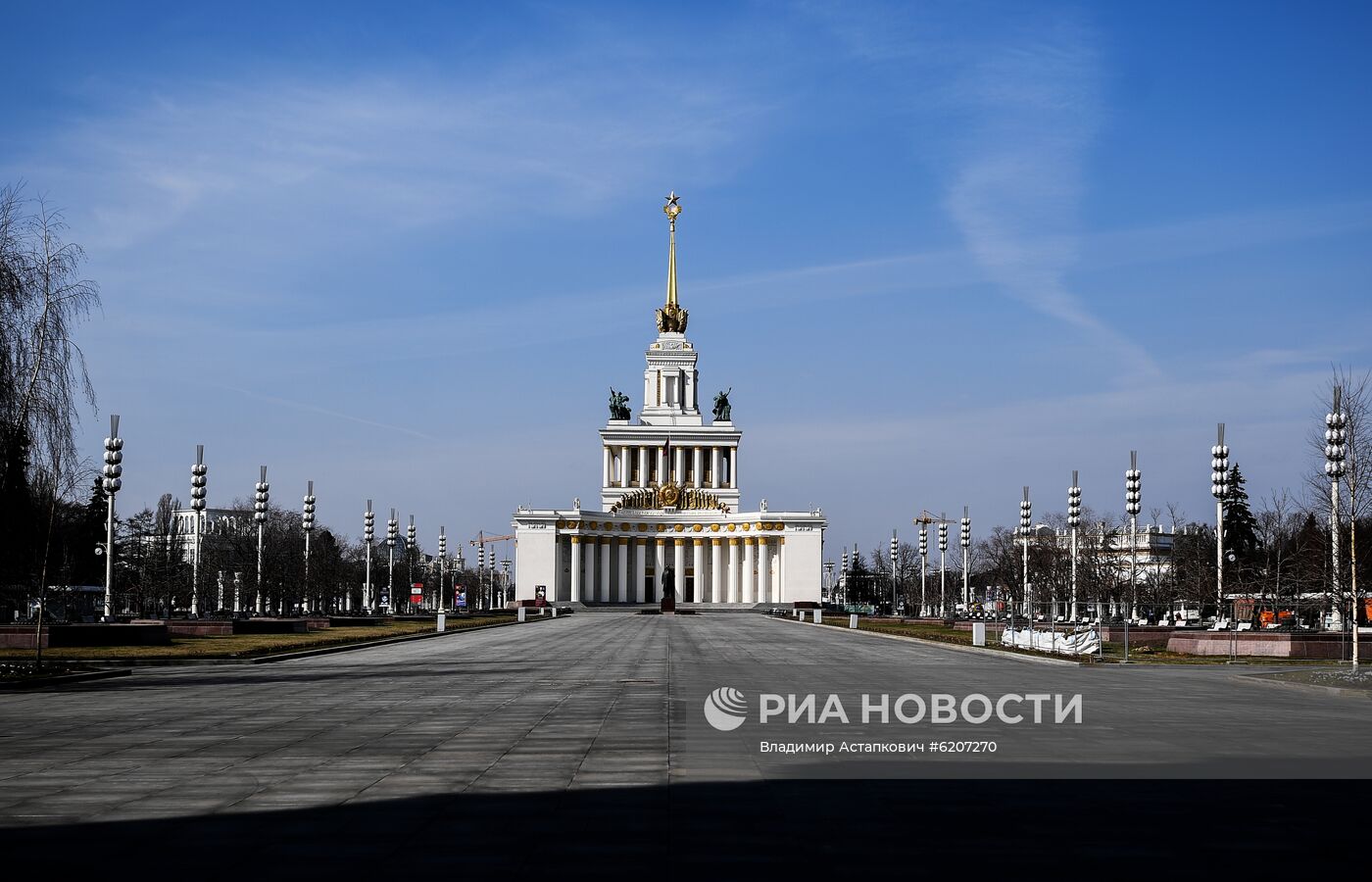 Закрытие парков в Москве