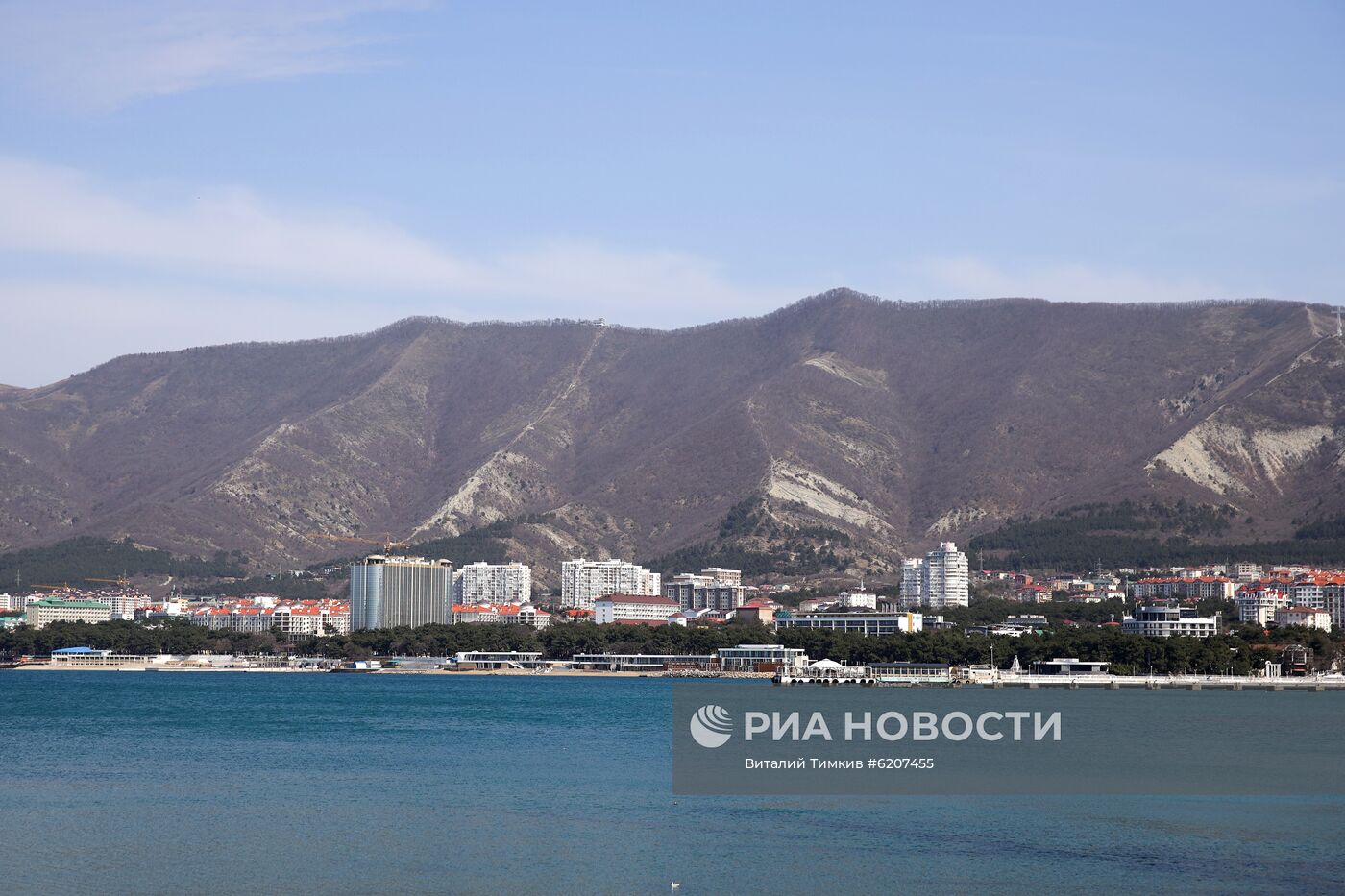 Власти Кубани ввели запрет на бронирование и заселение в гостиницы и санатории