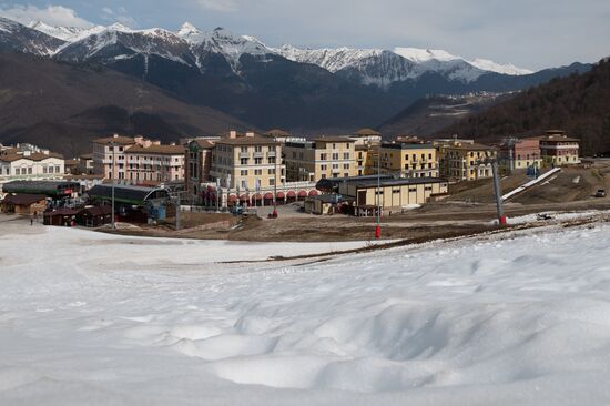 Закрытие горнолыжных курортов Красной Поляны