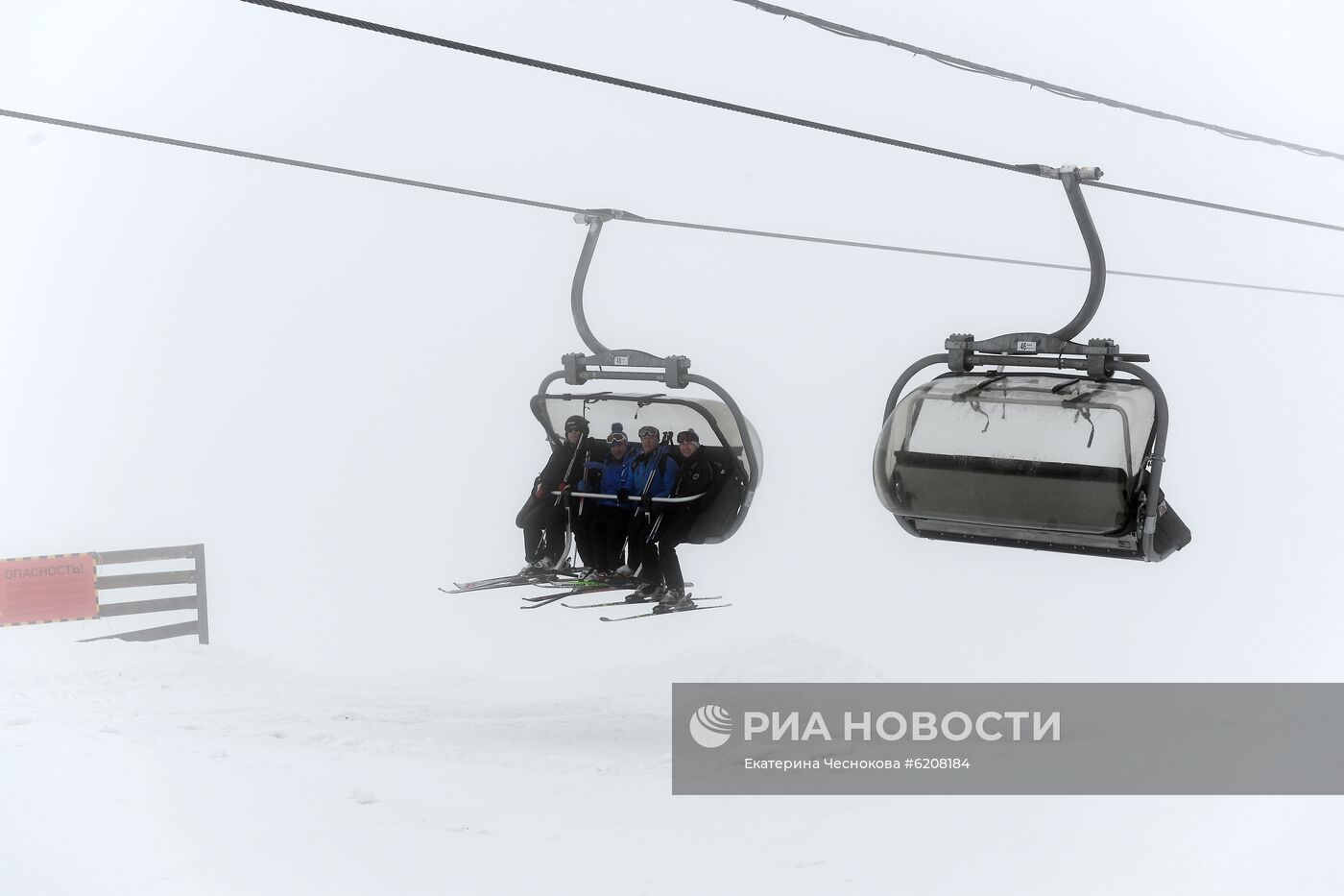 Закрытие горнолыжных курортов Красной Поляны