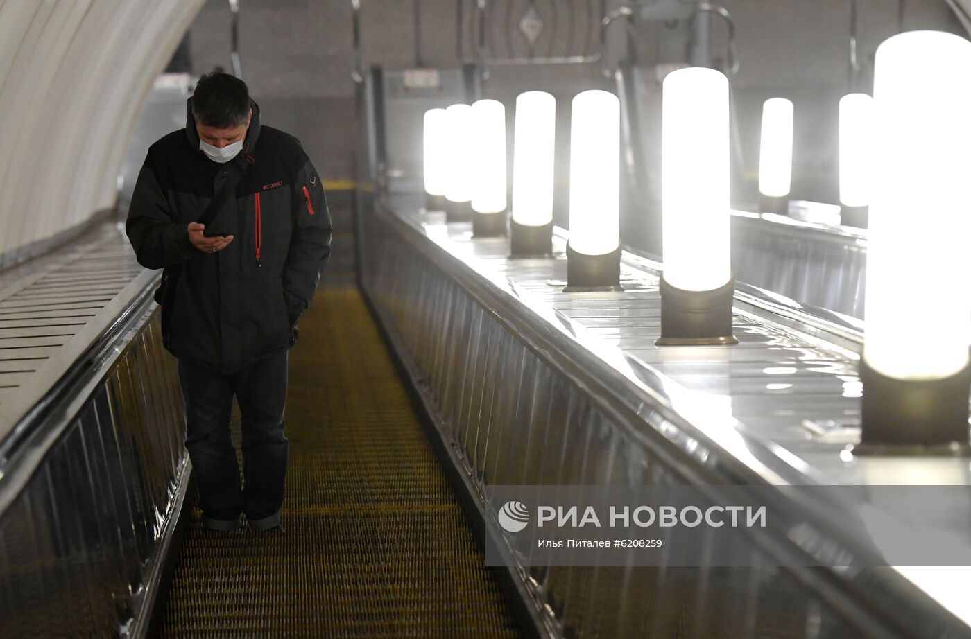 В Москве введен режим самоизоляции для всех жителей