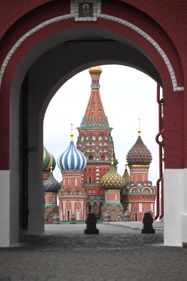 В Москве введен режим самоизоляции для всех жителей