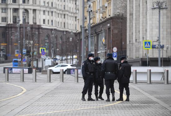 В Москве введен режим самоизоляции для всех жителей