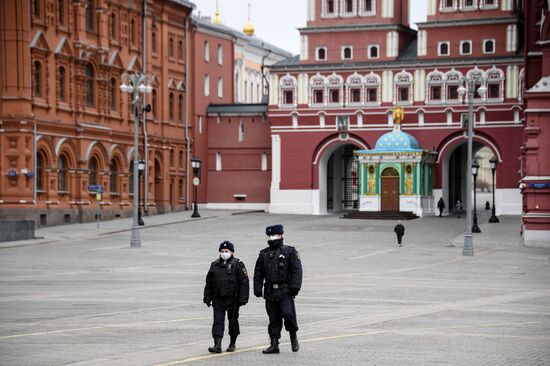 В Москве введен режим самоизоляции для всех жителей