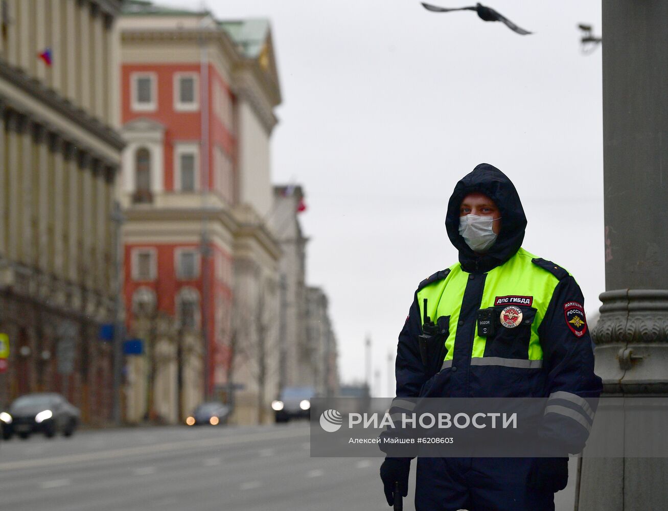 В Москве введен режим самоизоляции для всех жителей