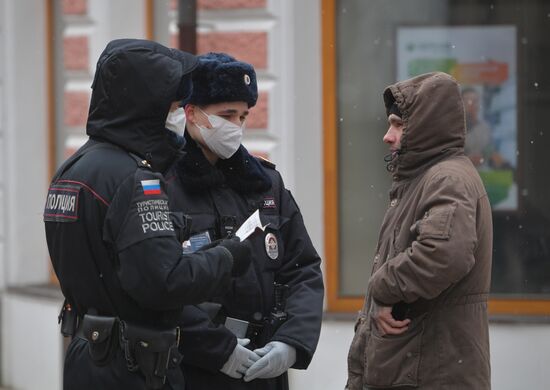 В Москве введен режим самоизоляции для всех жителей