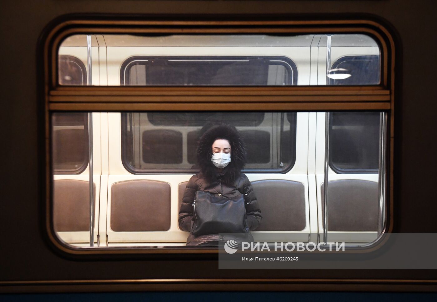 Московский метрополитен в период режима самоизоляции граждан