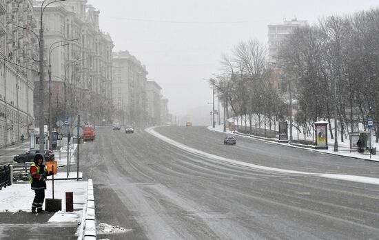 Дороги в Москве стали свободнее в связи с самоизоляцией