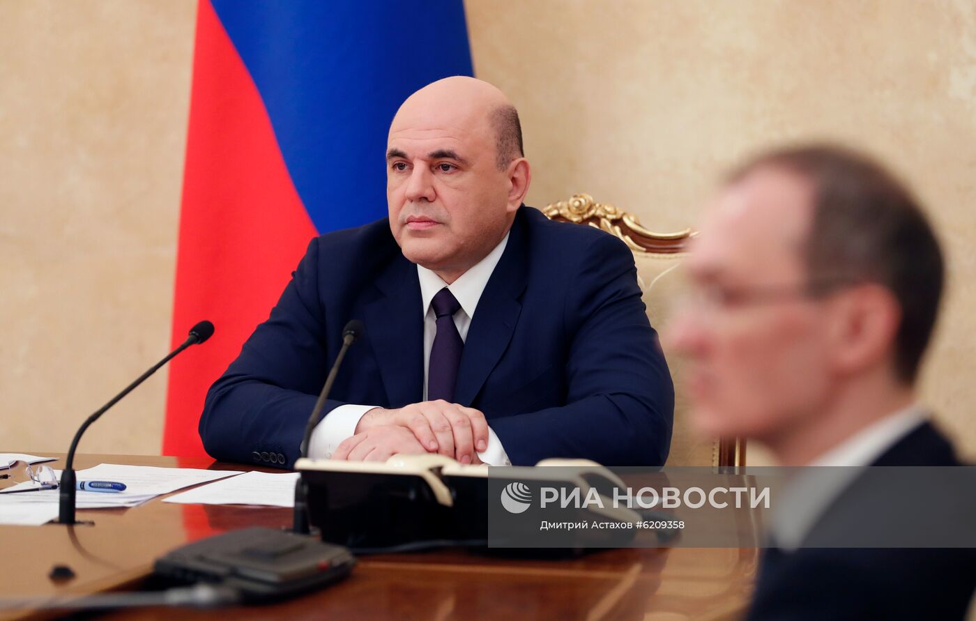 Премьер-министр РФ М. Мишустин провел совещание по экономическим вопросам