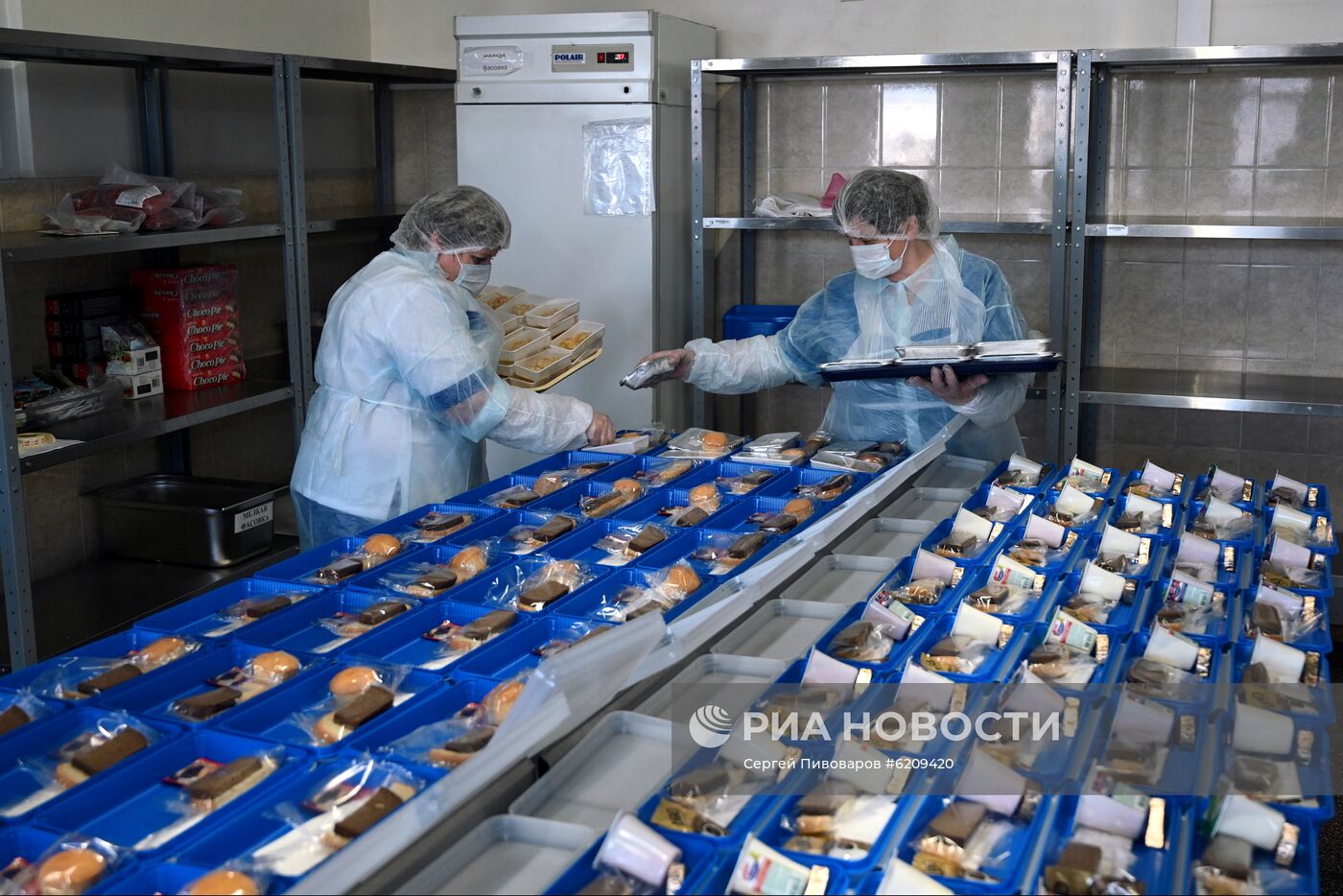 Аэропорт Платов будет ежедневно снабжать бесплатным питанием пожилых жителей города