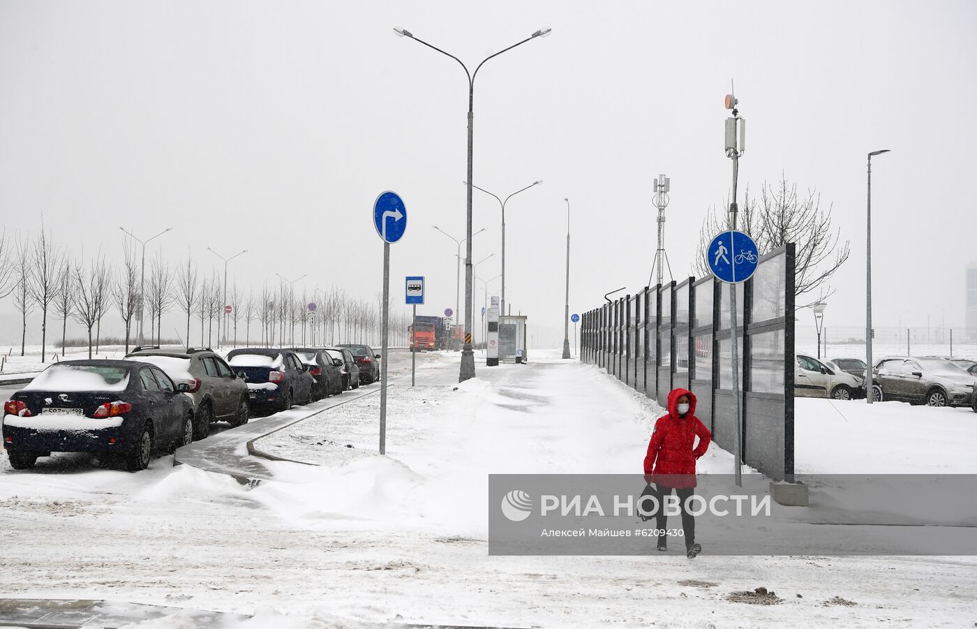 Ситуация у больницы в Коммунарке, где находятся пациенты с подозрением на коронавирус