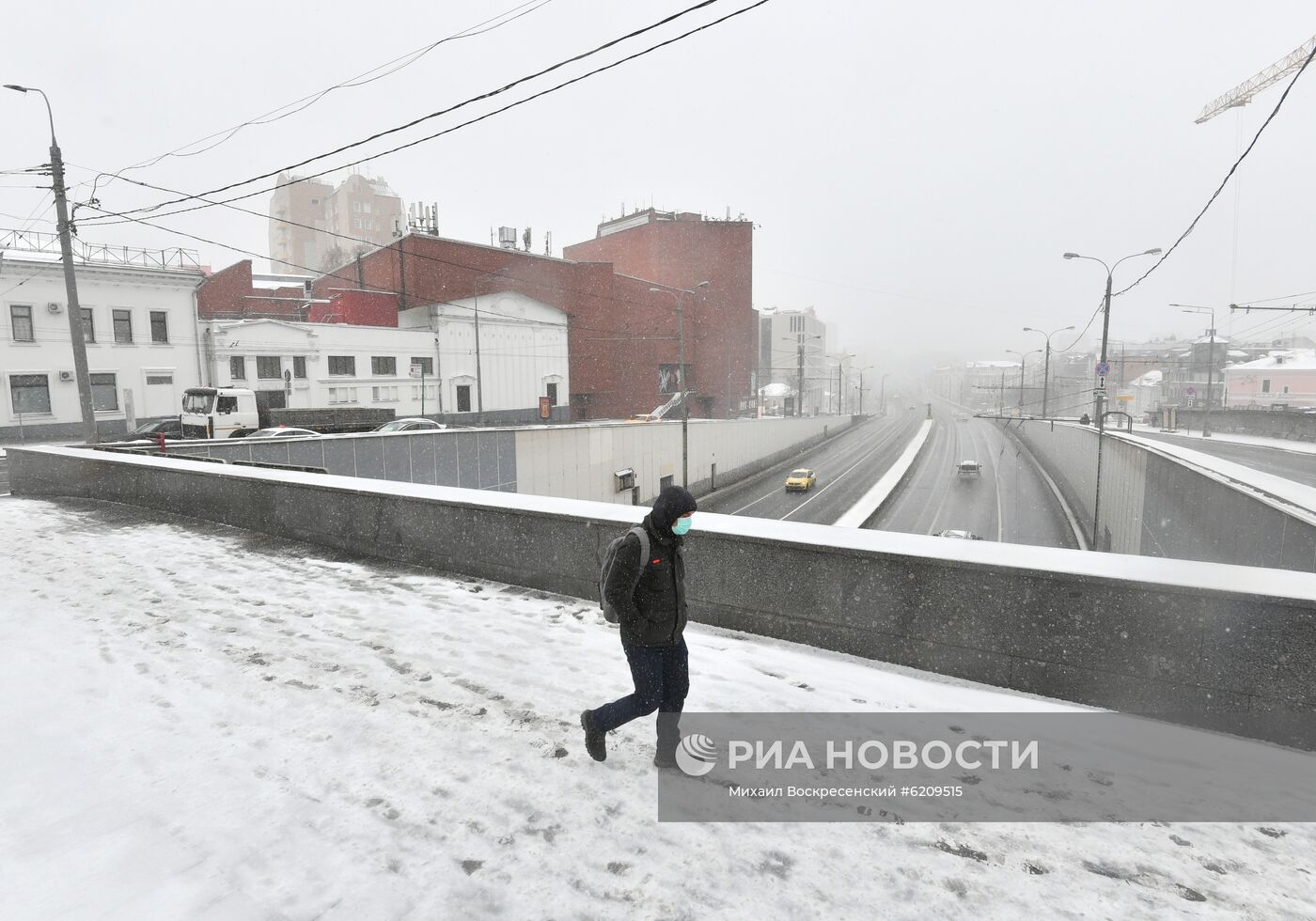 Дороги в Москве стали свободнее в связи с самоизоляцией