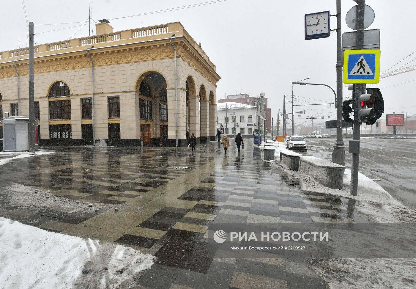 Дороги в Москве стали свободнее в связи с самоизоляцией