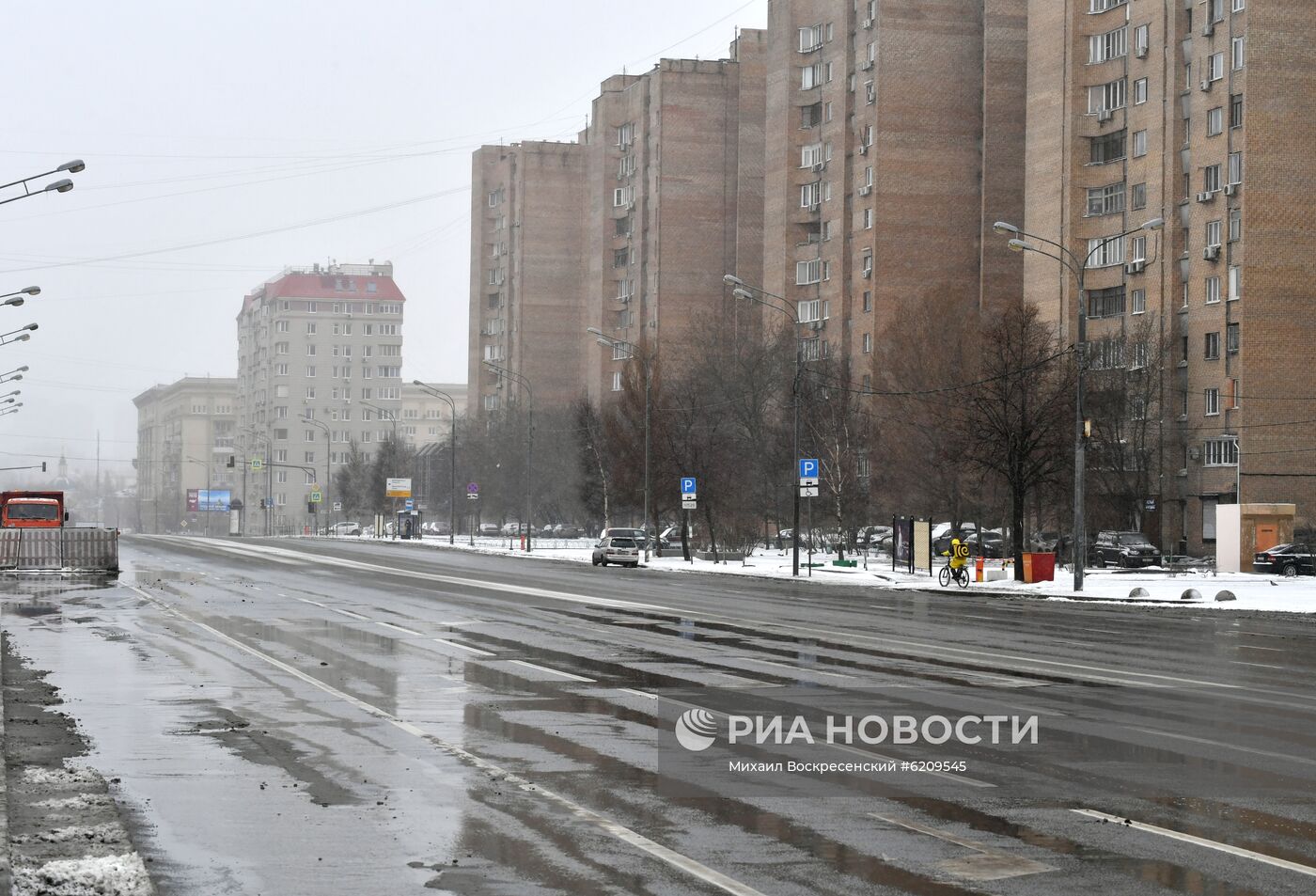 Дороги в Москве стали свободнее в связи с самоизоляцией